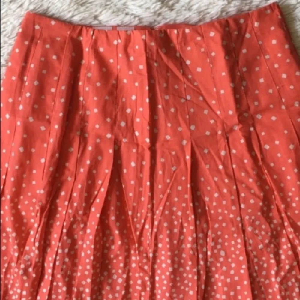 Jones Wear Orange and White Polka Dot Midi Skirt Size 4 Petite